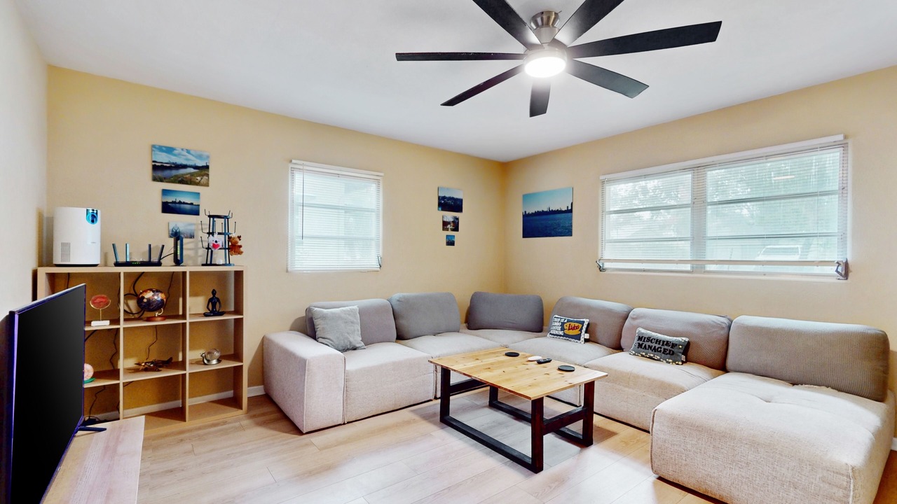 Photo of Livingroom in Lakeland