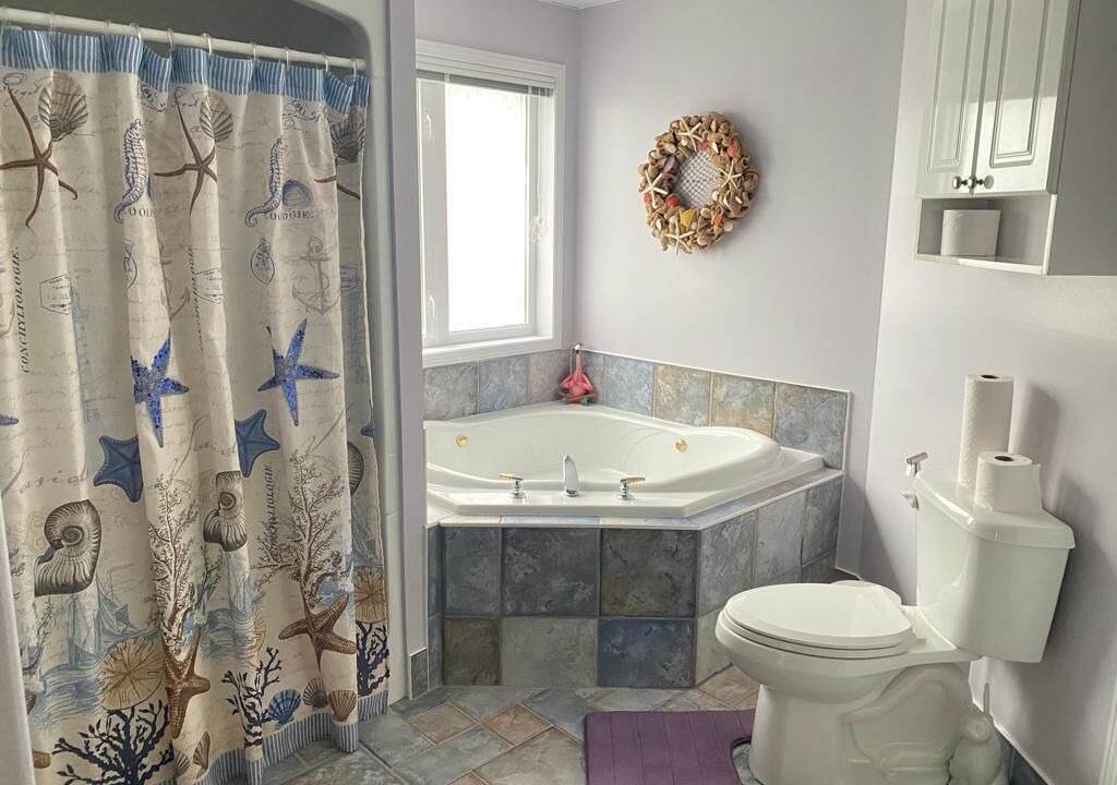 Photo of Bathroom in Amherstview