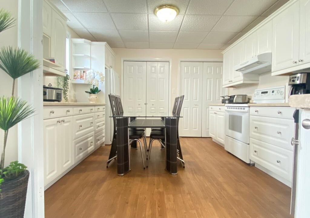 Photo of Kitchen in Amherstview