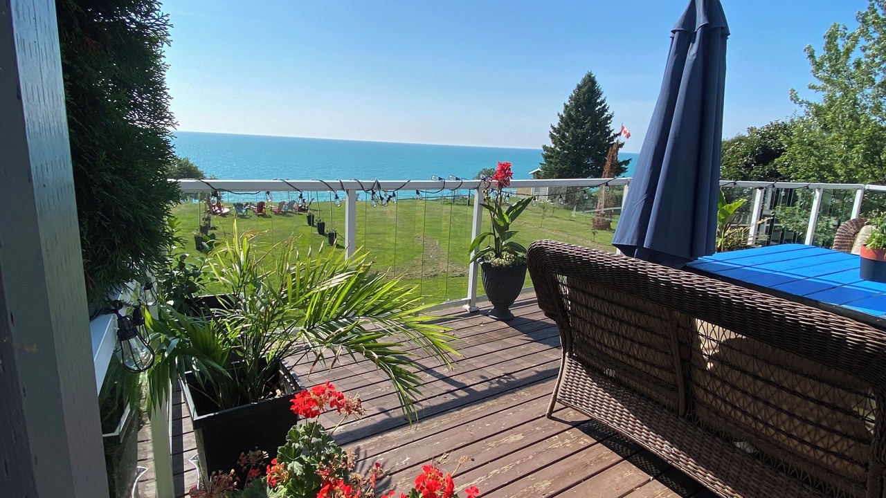 Photo of Patio Balcony in Ashfield-Colborne-Wawanosh