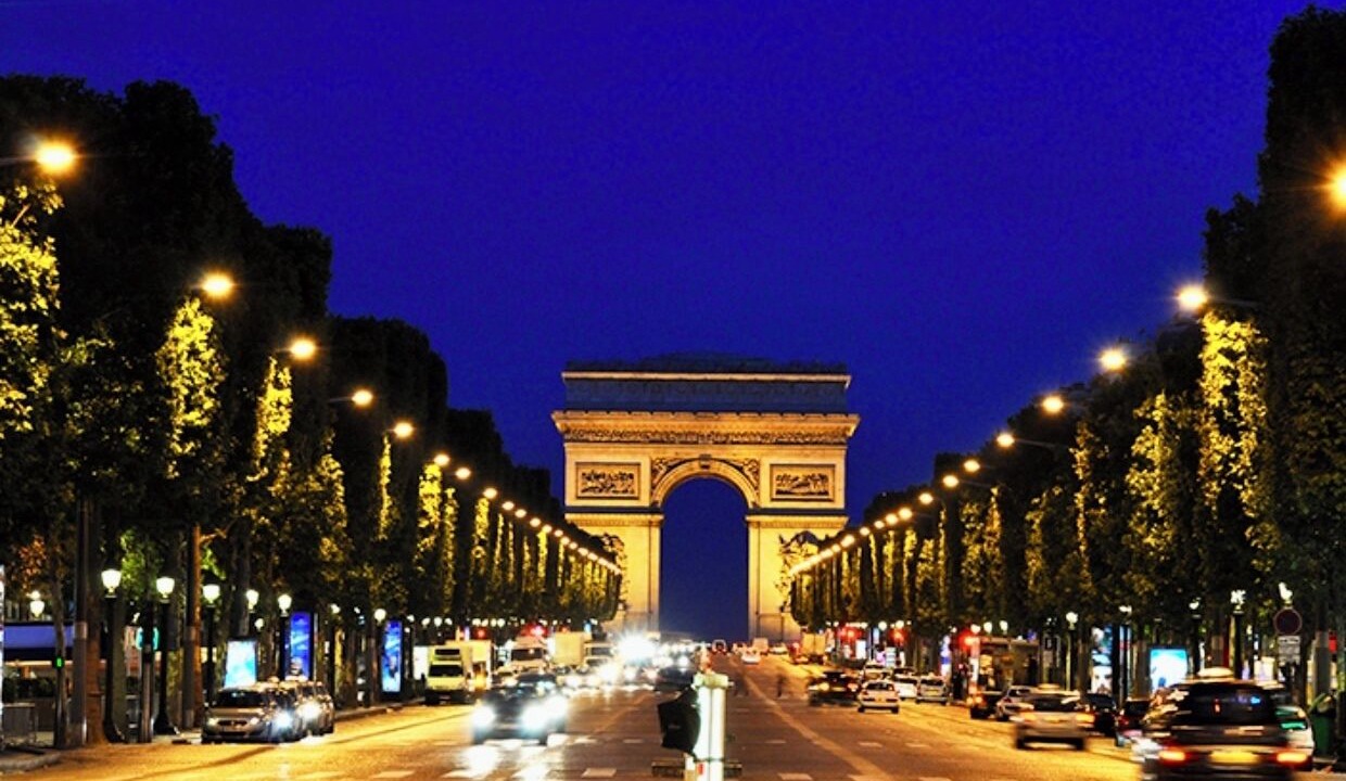 Photo of Others in Champs-Elysees