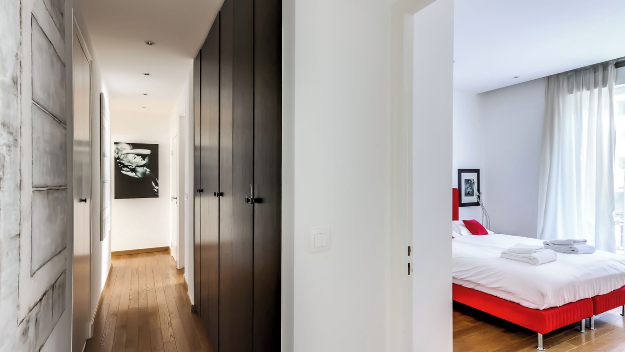 Photo of Bedroom in 8th Arrondissement