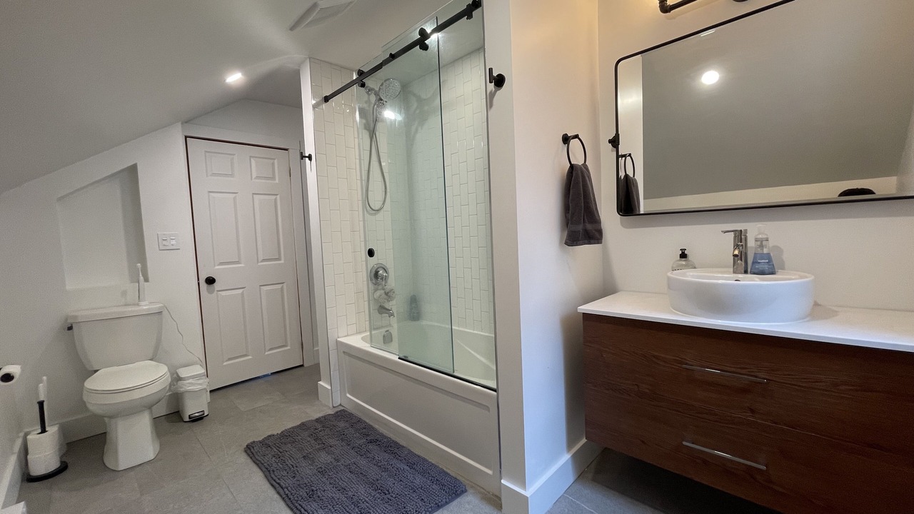 Photo of Bathroom in Port Sydney
