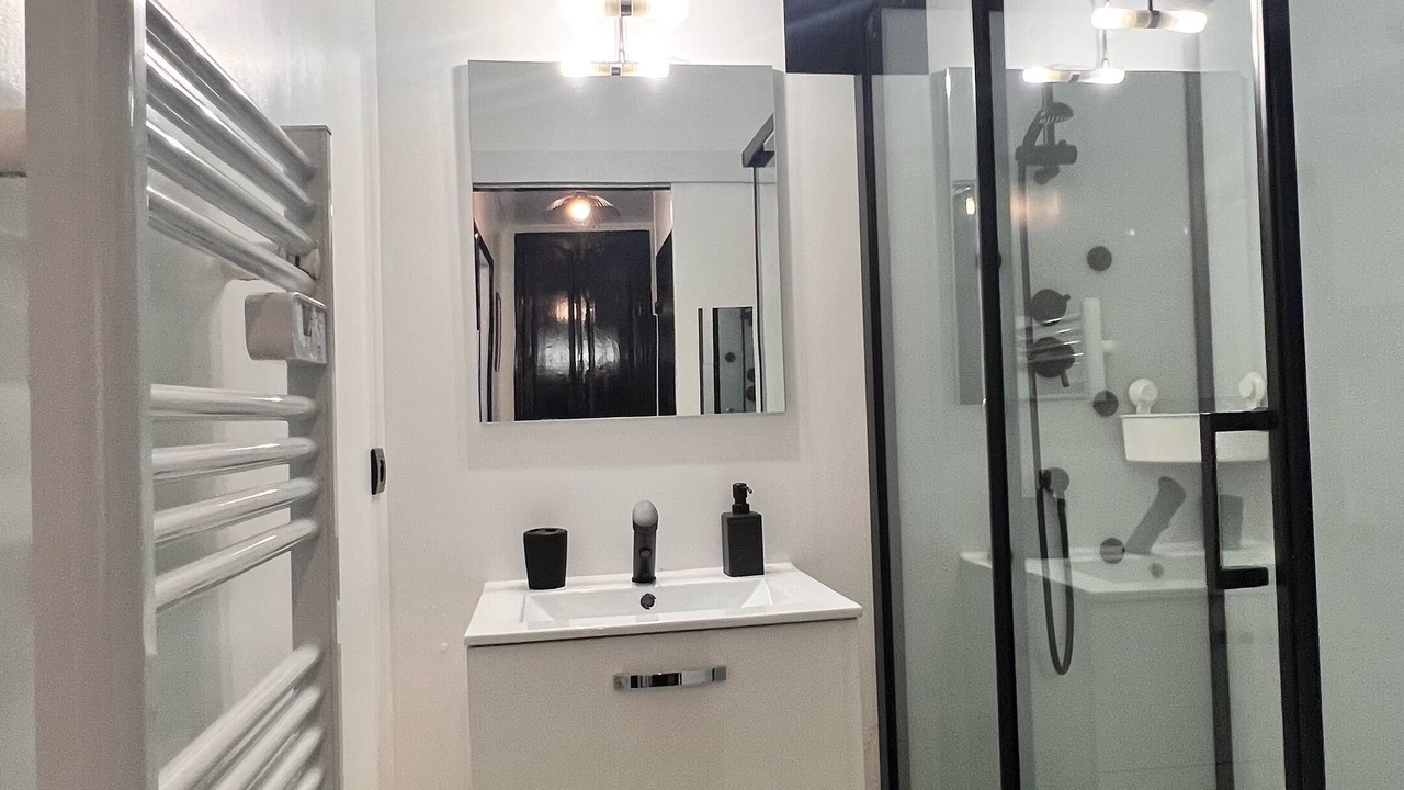 Photo of Bathroom in Arnouville
