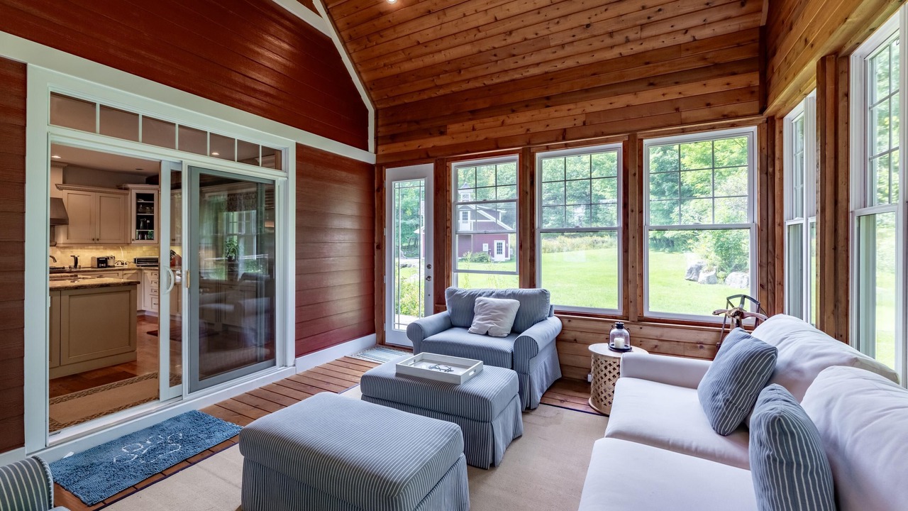 Photo of Bedroom in Muskoka Lakes