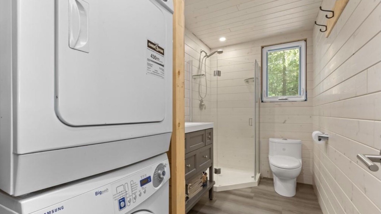 Photo of Bathroom in Carling