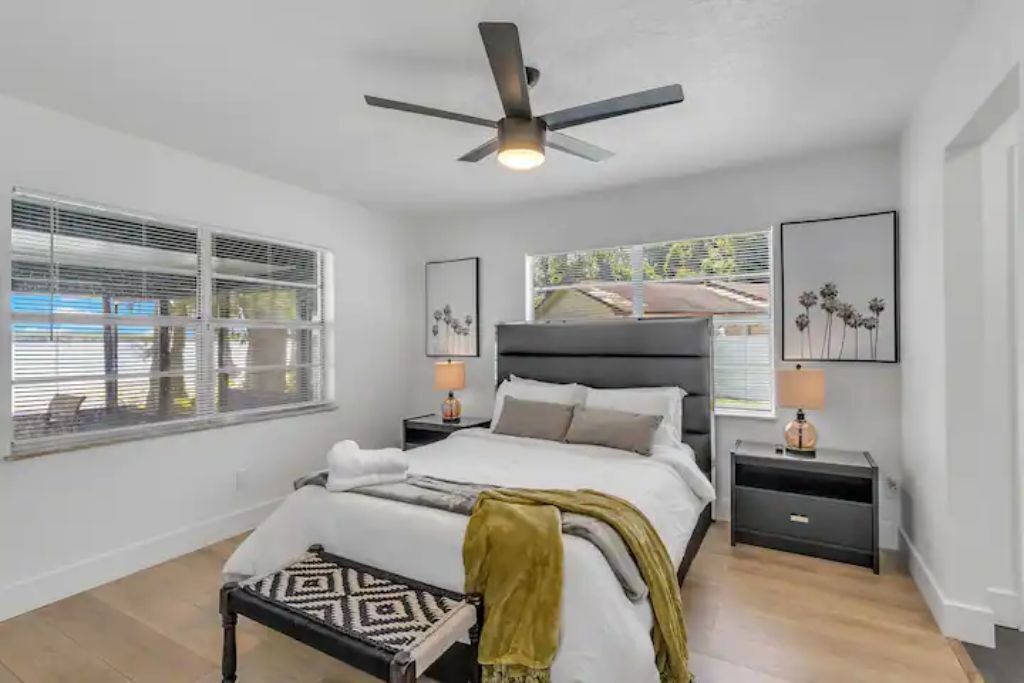 Photo of Bedroom in Clear Lake