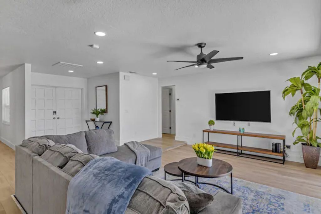Photo of Livingroom in Clear Lake
