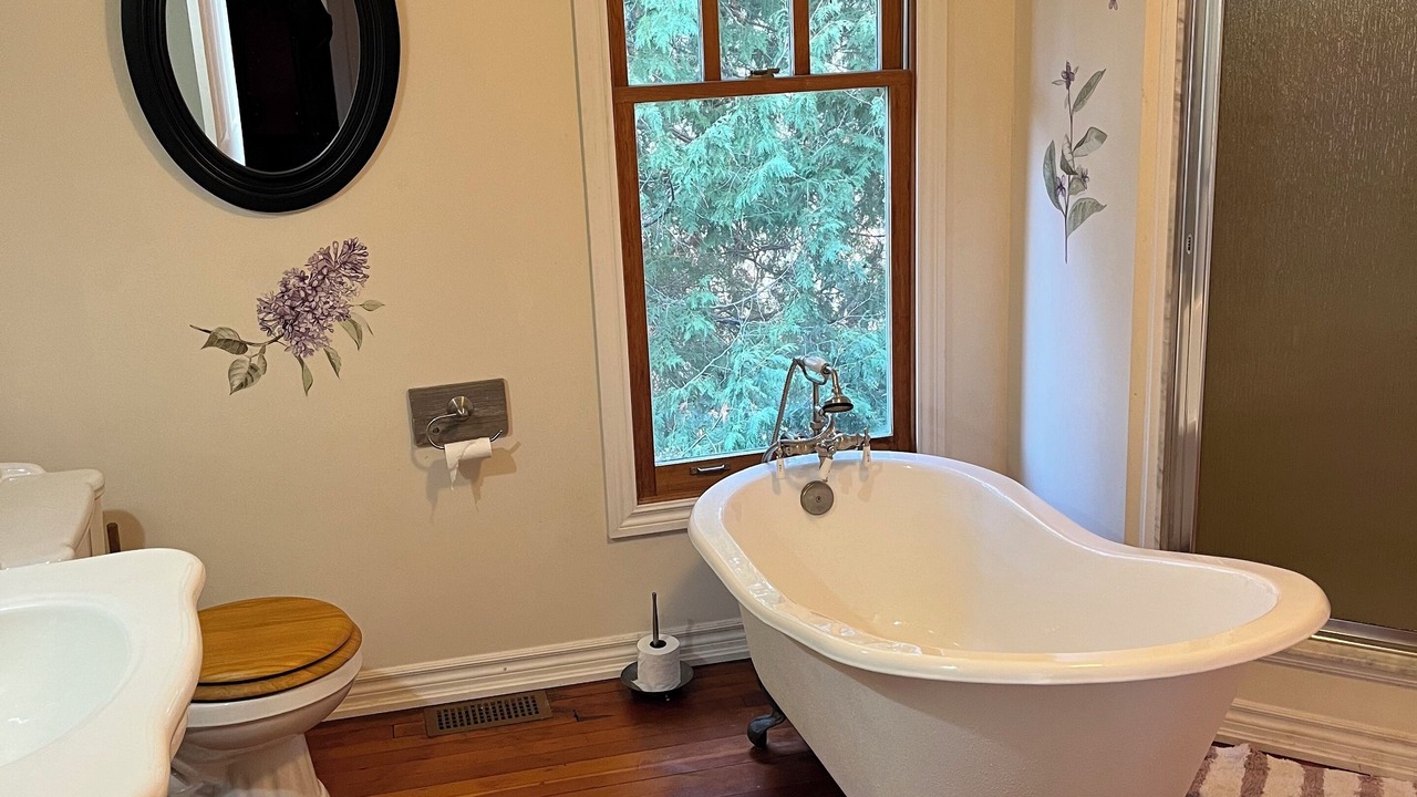 Photo of Bathroom in Innisfil