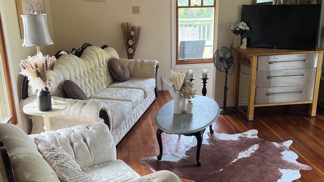 Photo of Livingroom in Innisfil
