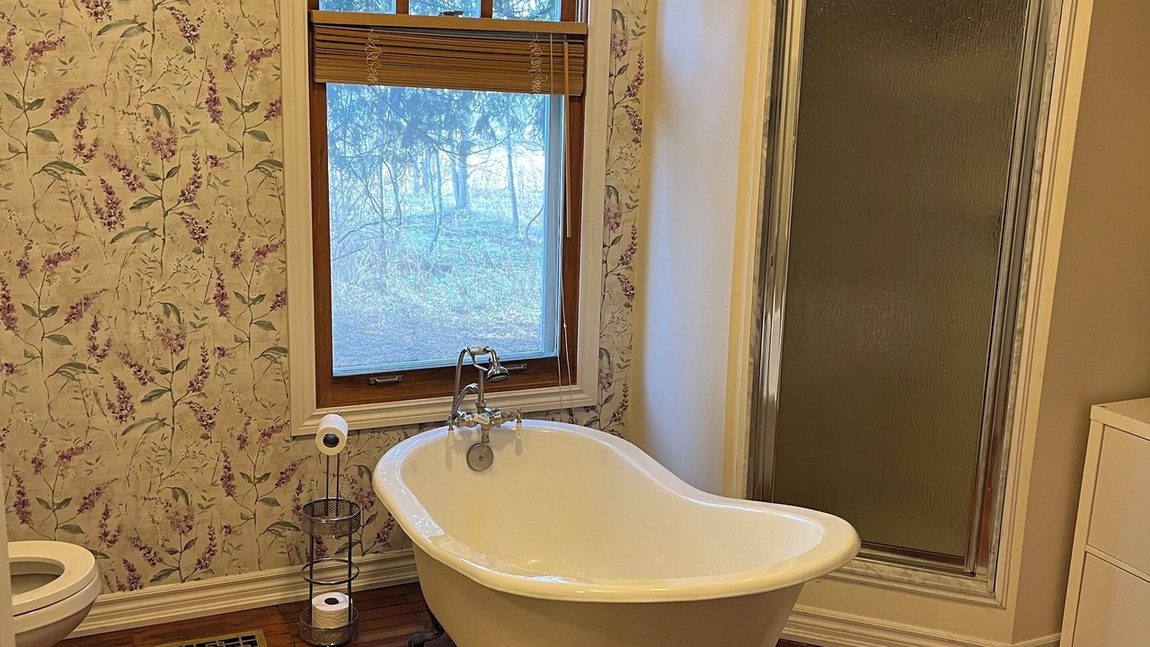 Photo of Bathroom in Innisfil