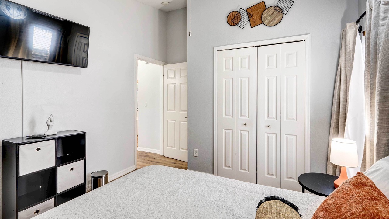 Photo of Bedroom in Lindfields