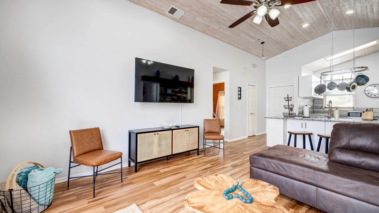 Photo of Livingroom in Lindfields