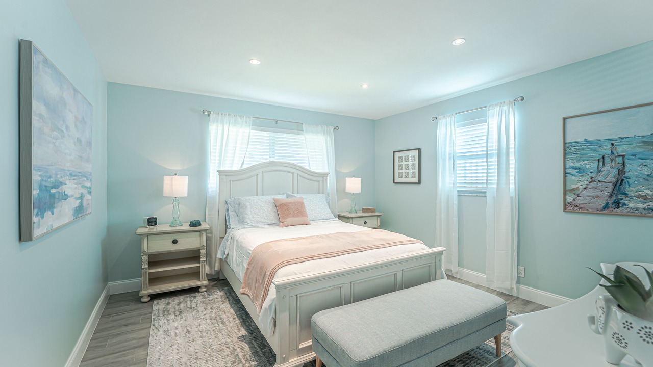 Photo of Bedroom in East Ocean Ave