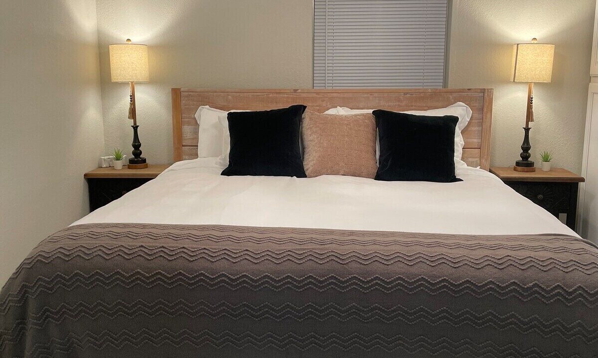 Photo of Bedroom in Foothills