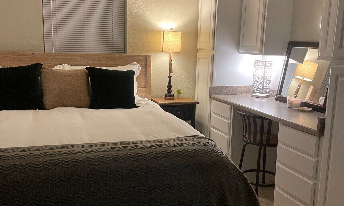 Photo of Bedroom in Foothills