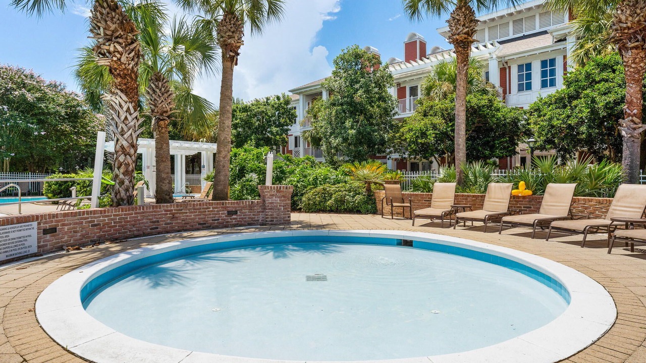 Photo of Outdoor in Baytowne Wharf
