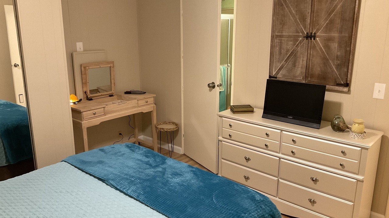 Photo of Bedroom in Taylor Creek