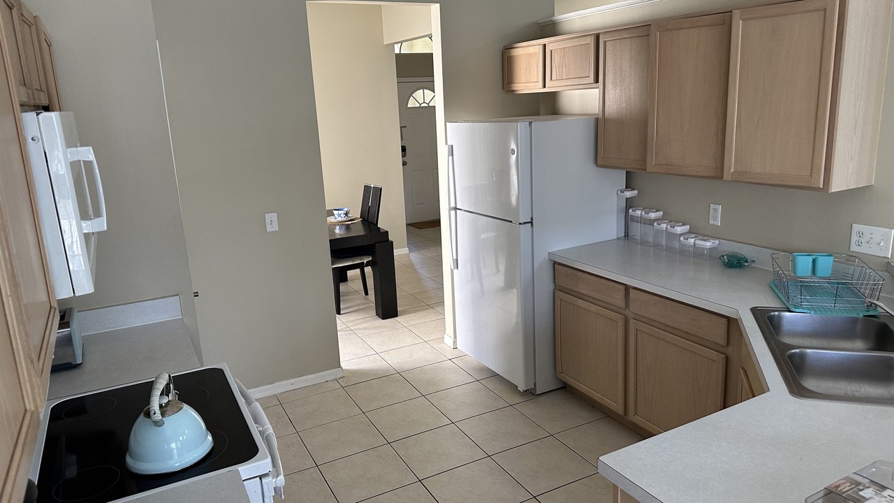 Photo of Kitchen in Lake Davenport Estates