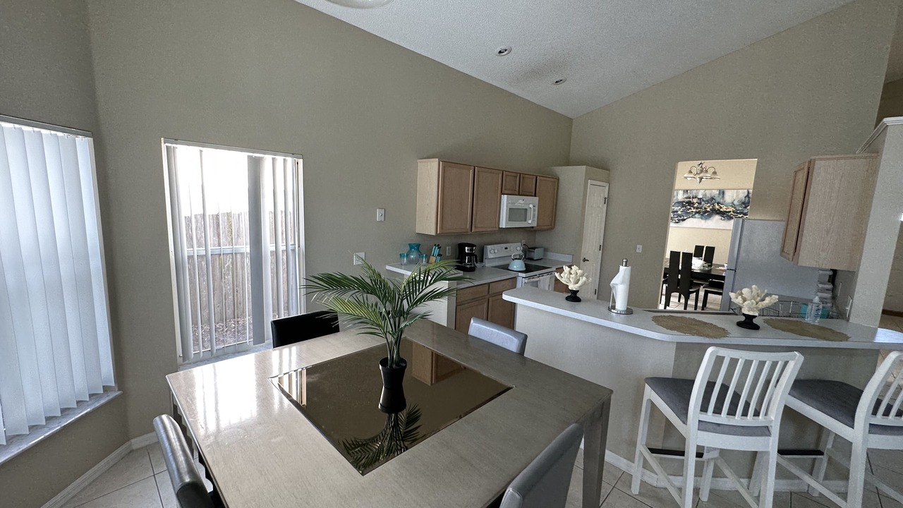 Photo of Others in Lake Davenport Estates