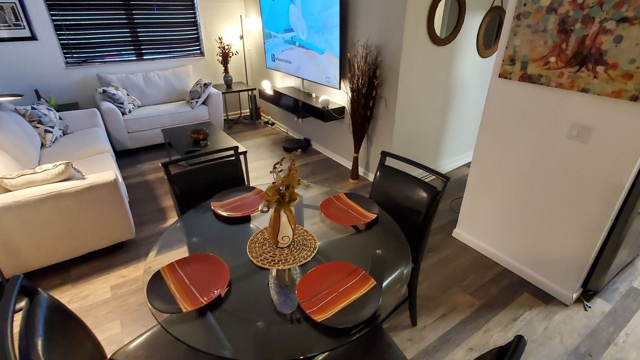 Photo of Livingroom in Carver City - Lincoln Gardens