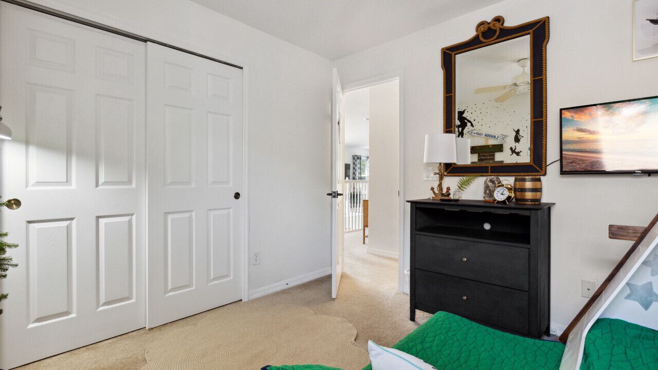 Photo of Bedroom in Watersong