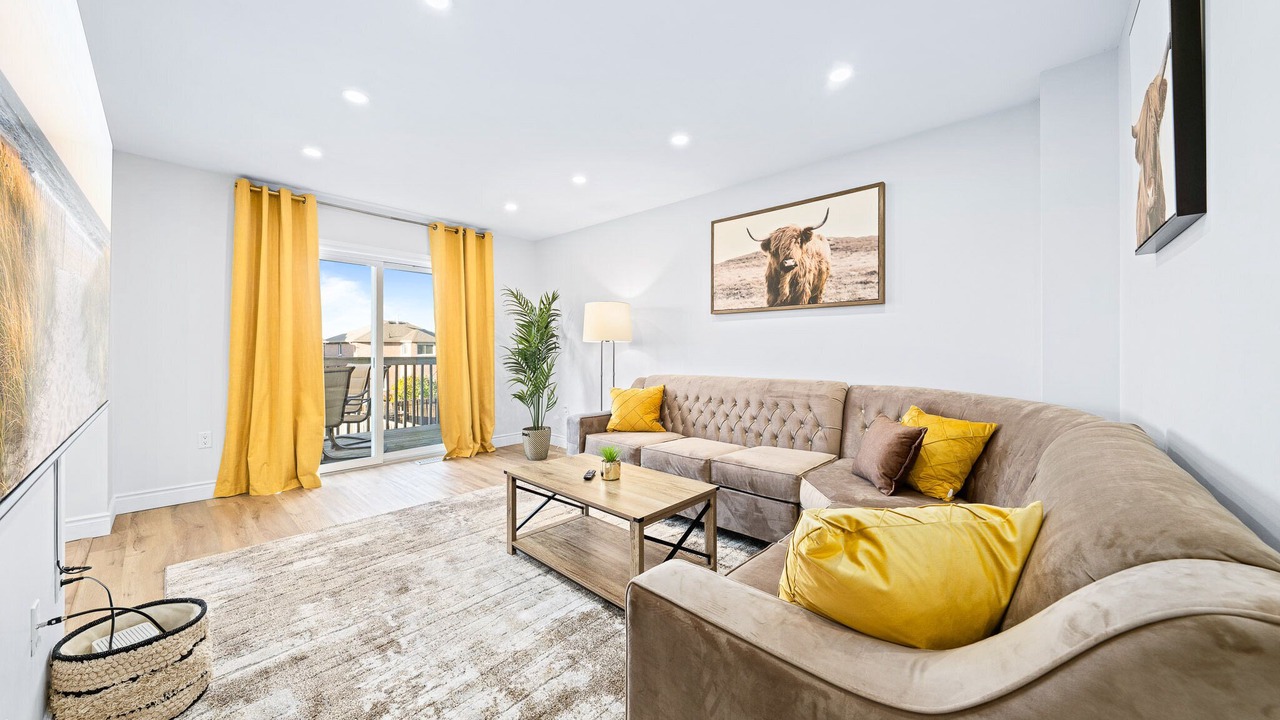 Photo of Livingroom in Barrie