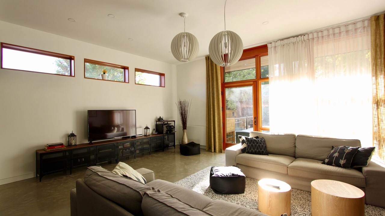 Photo of Livingroom in Humber Bay