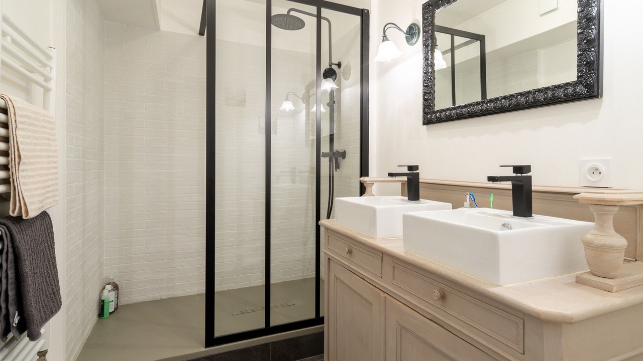 Photo of Bathroom in Champs-sur-Marne