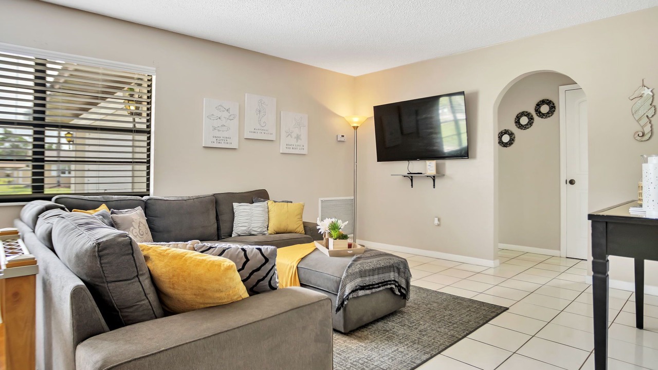Photo of Livingroom in Sylvan Shores