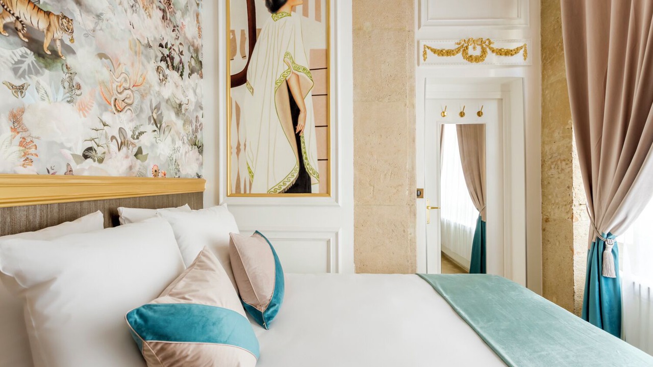 Photo of Bedroom in 8th Arrondissement