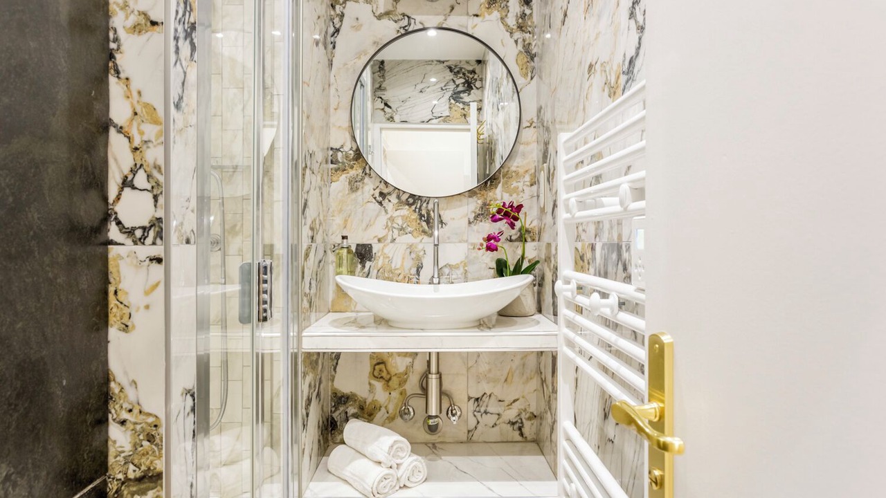 Photo of Bathroom in 8th Arrondissement