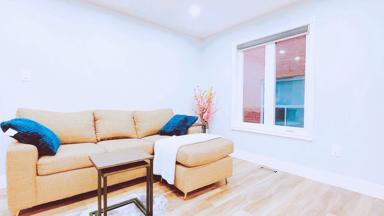 Photo of Livingroom in Barrie