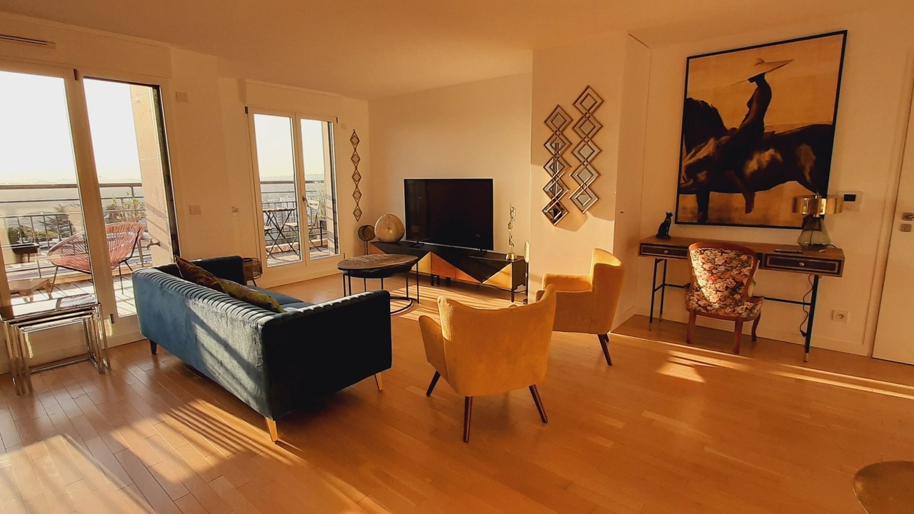 Photo of Livingroom in Suresnes