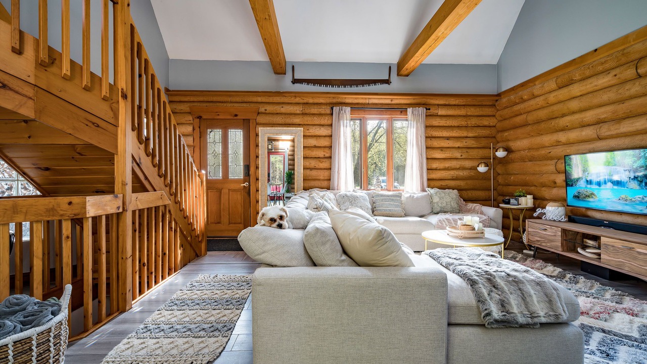 Photo of Livingroom in Meaford