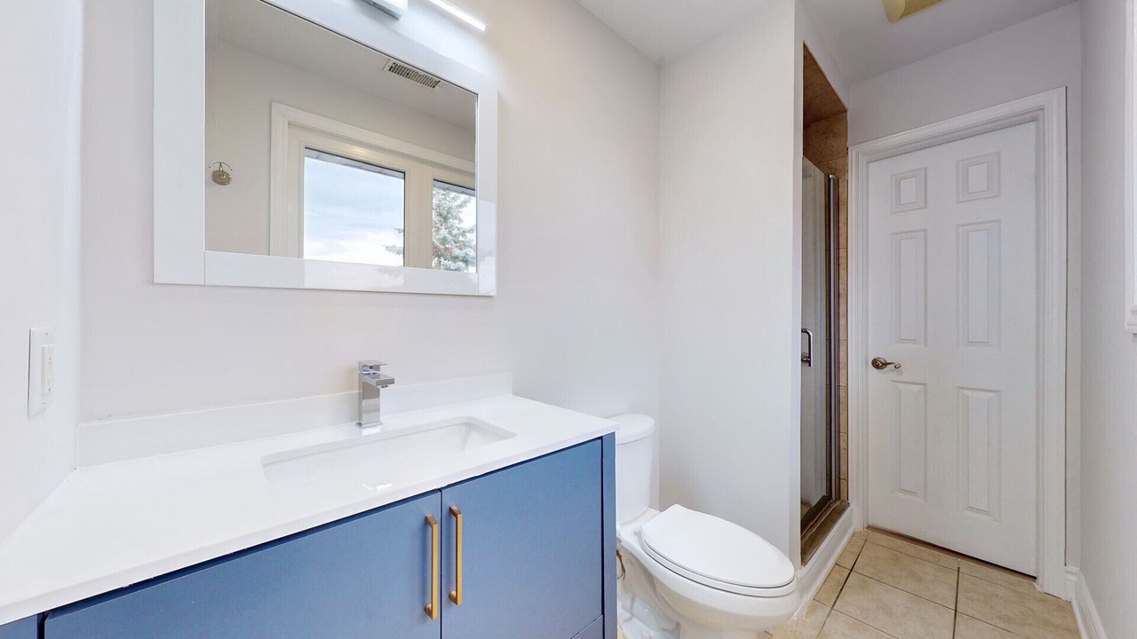 Photo of Bathroom in Georgina