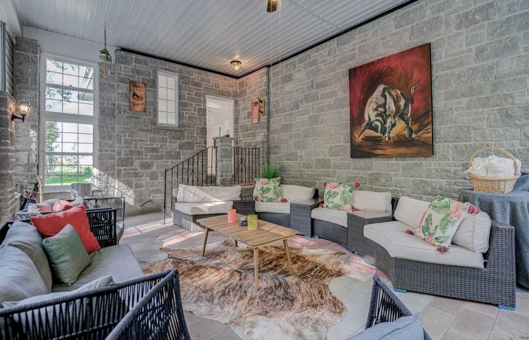 Photo of Livingroom in Ramara