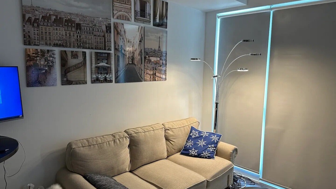 Photo of Livingroom in The Queensway