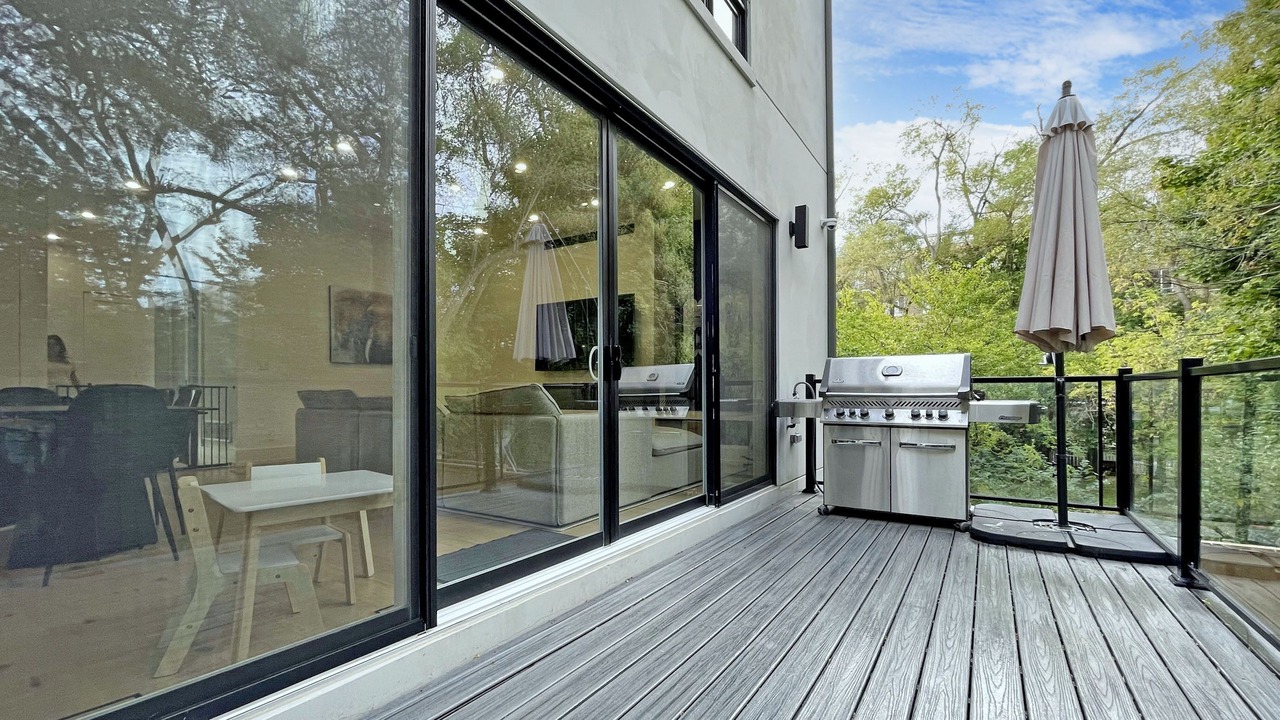 Photo of Outdoor in Midtown Toronto