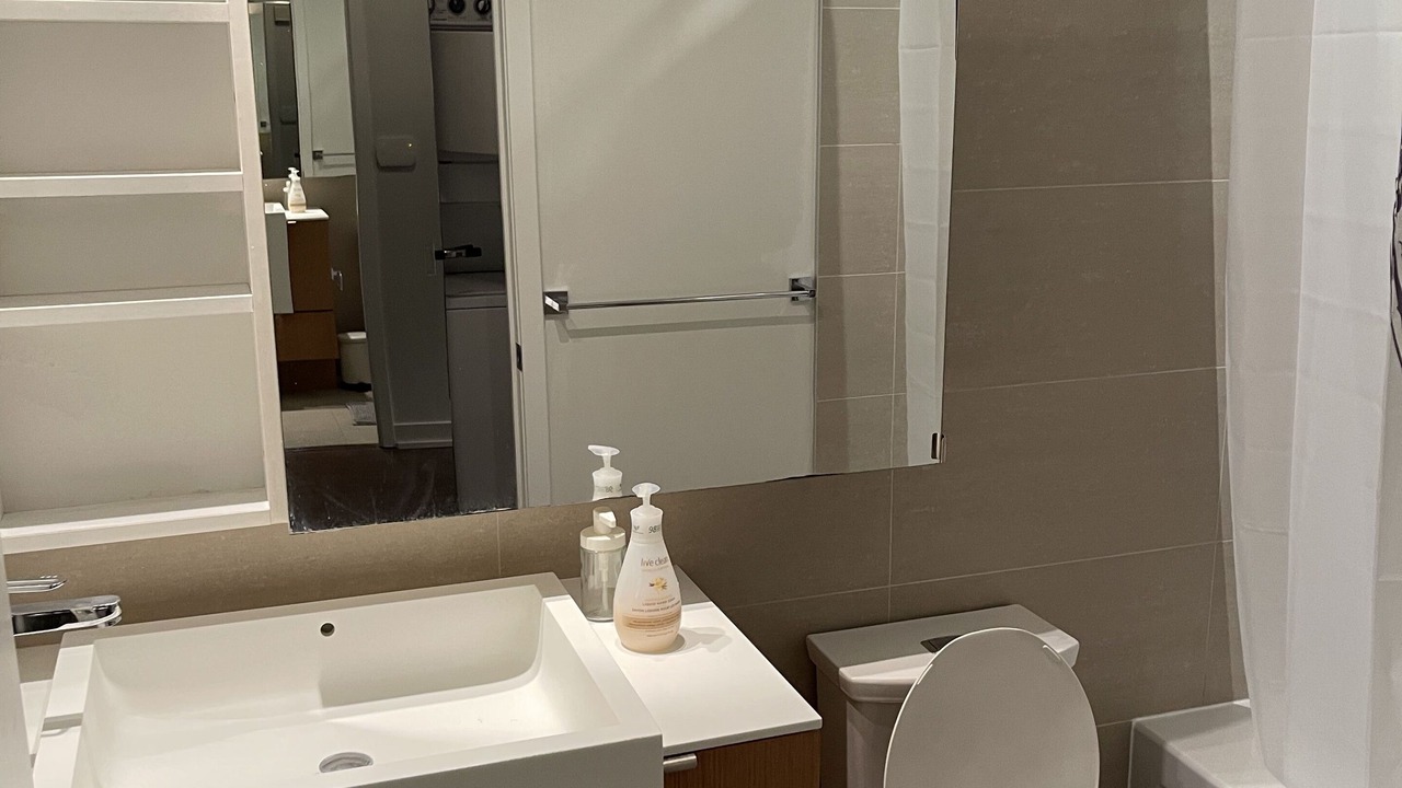 Photo of Bathroom in Fort York