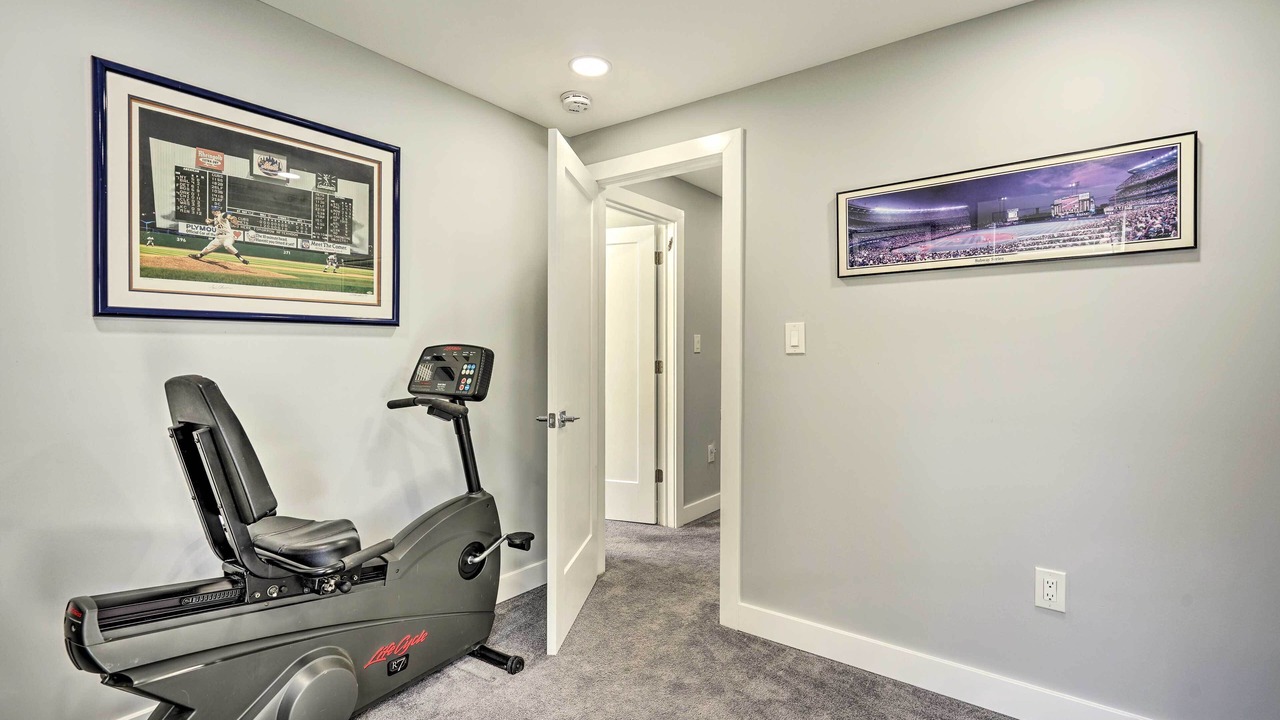 Photo of Bedroom in Long Branch