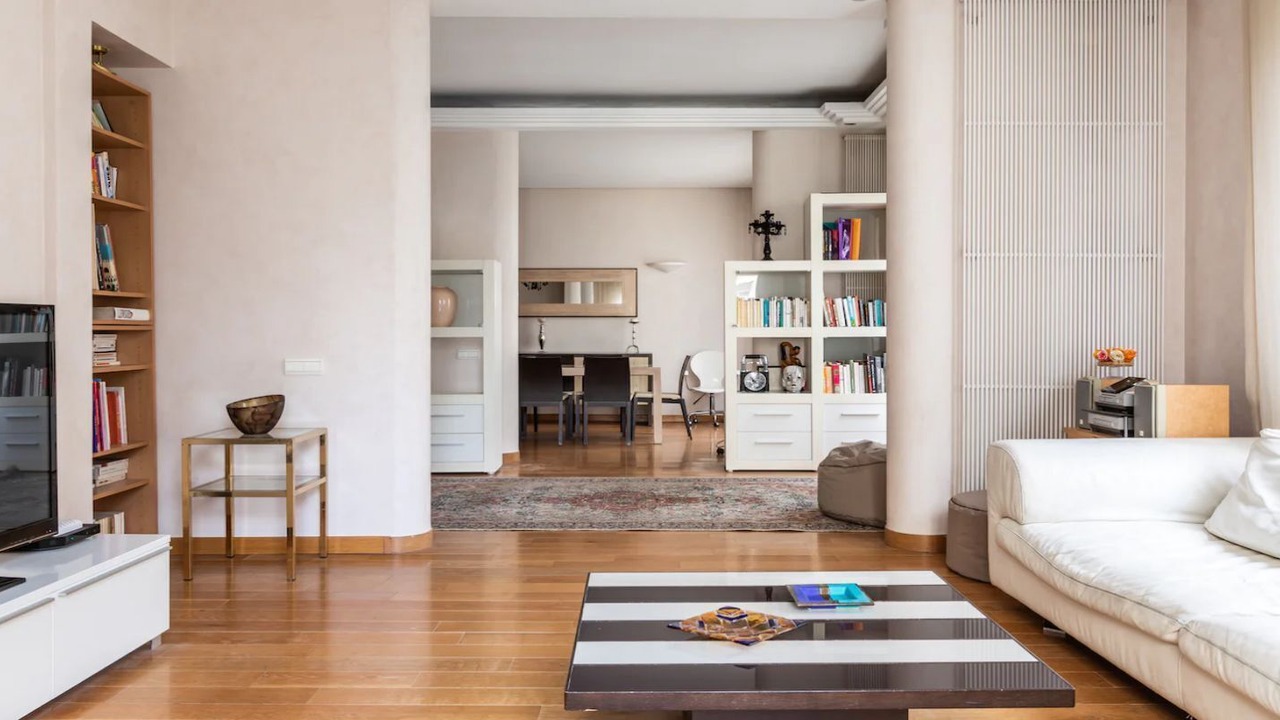 Photo of Livingroom in 15th Arrondissement