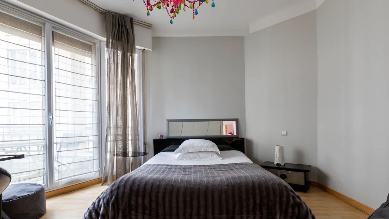 Photo of Bedroom in 15th Arrondissement