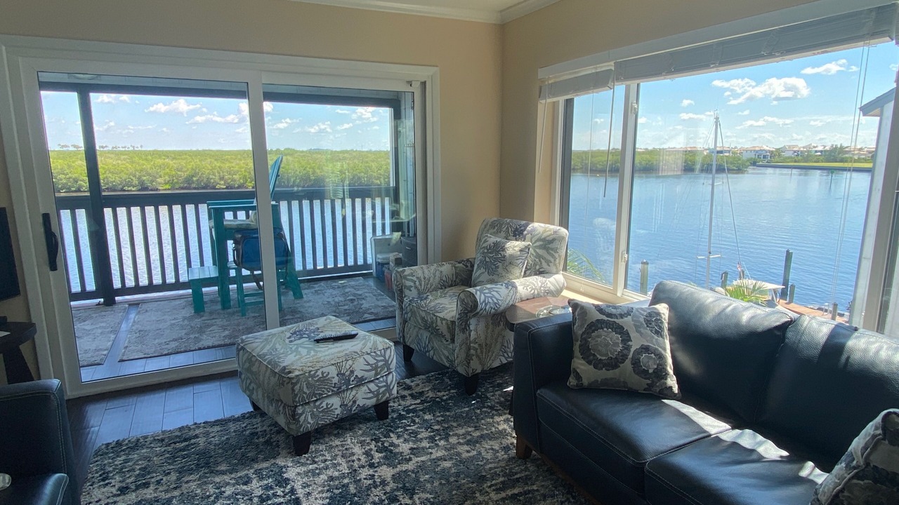 Photo of Livingroom in Ruskin