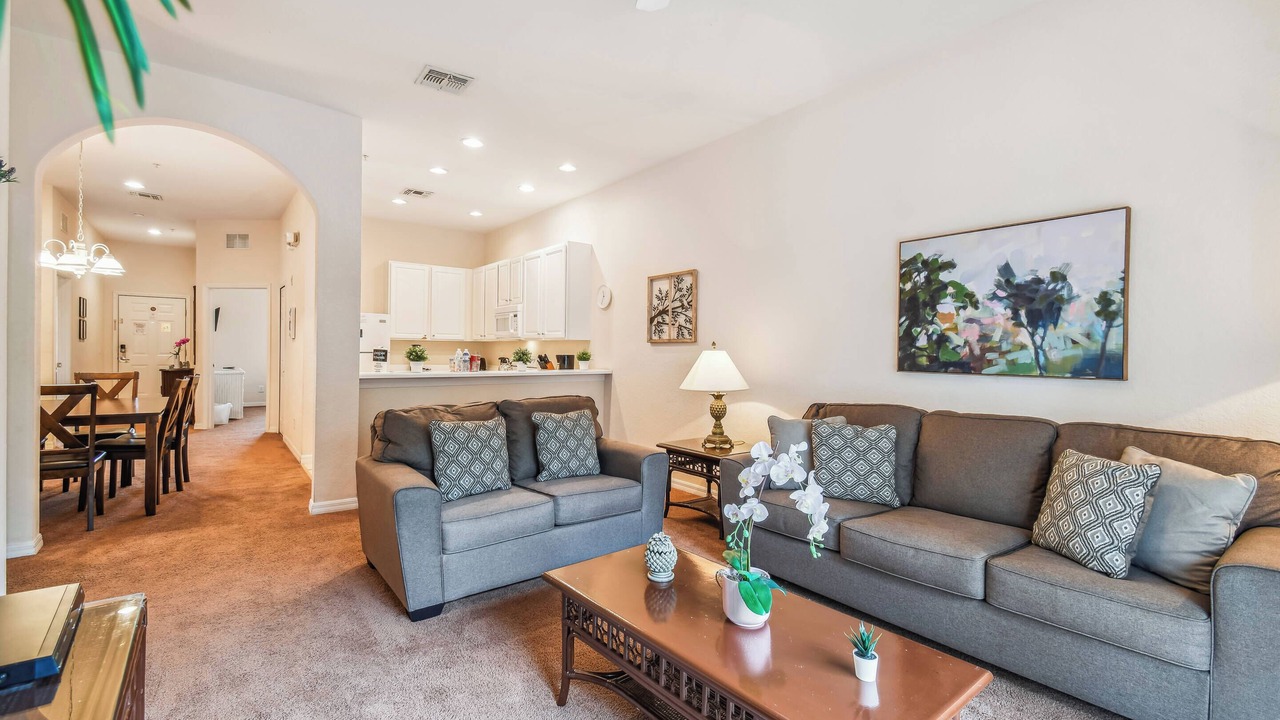 Photo of Livingroom in Bahama Bay