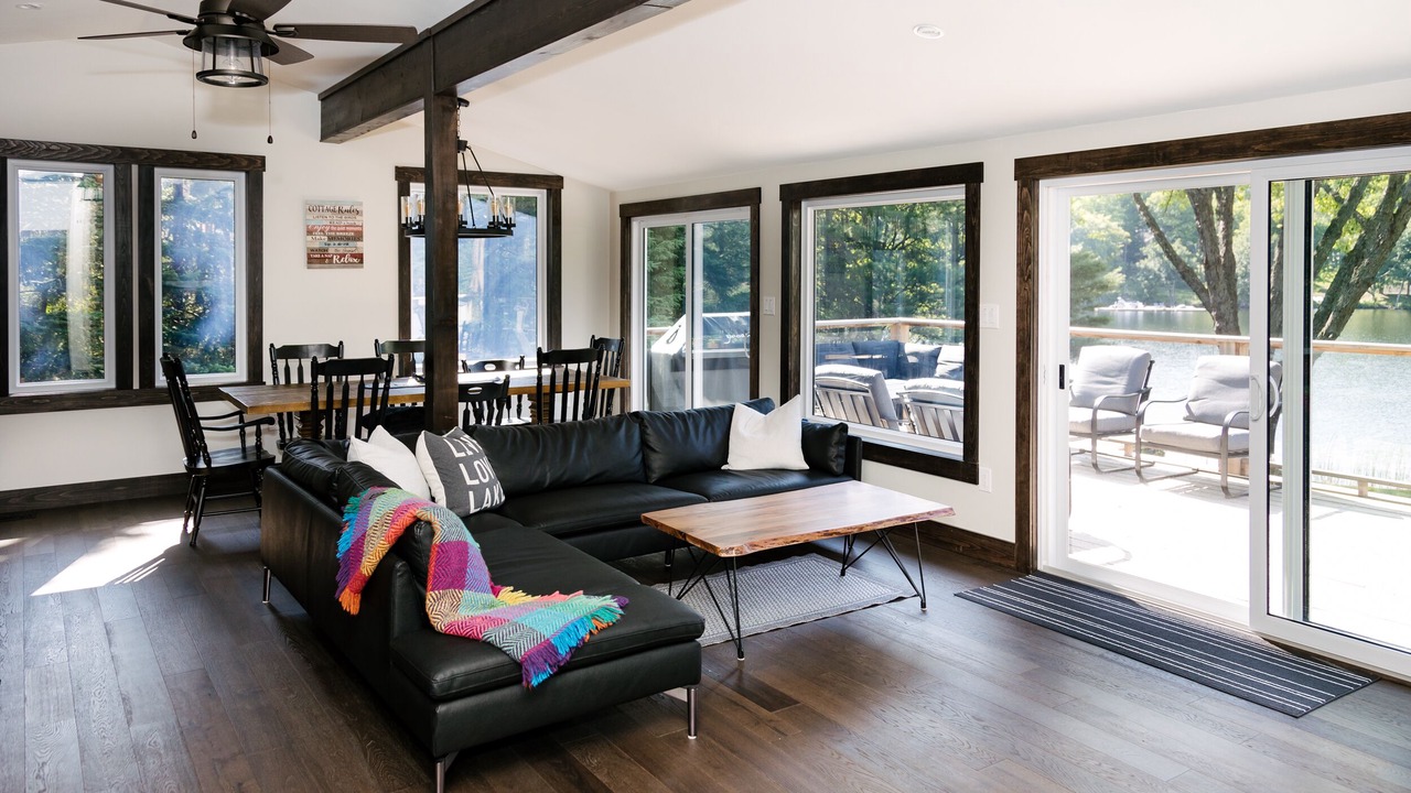 Photo of Livingroom in Eagle Lake