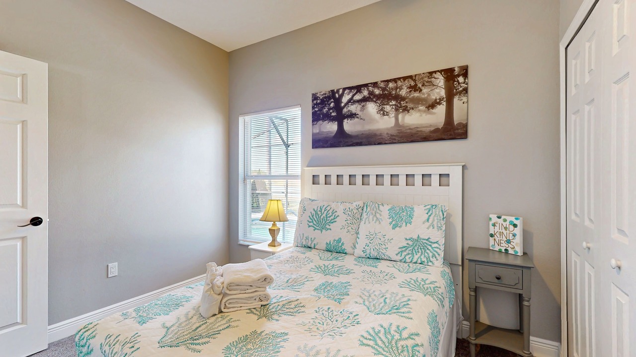 Photo of Bedroom in Crescent Lakes