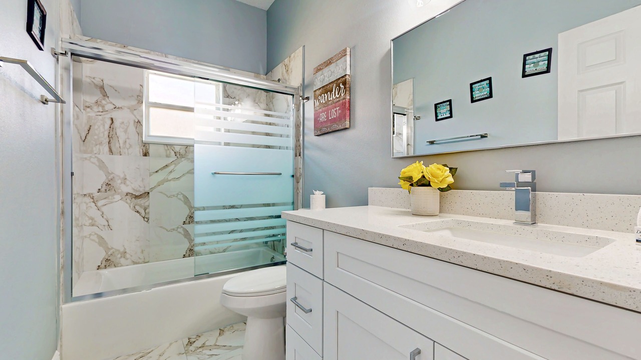 Photo of Bathroom in Crescent Lakes