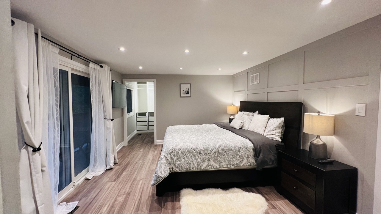 Photo of Bedroom in Clarkson-Lorne Park