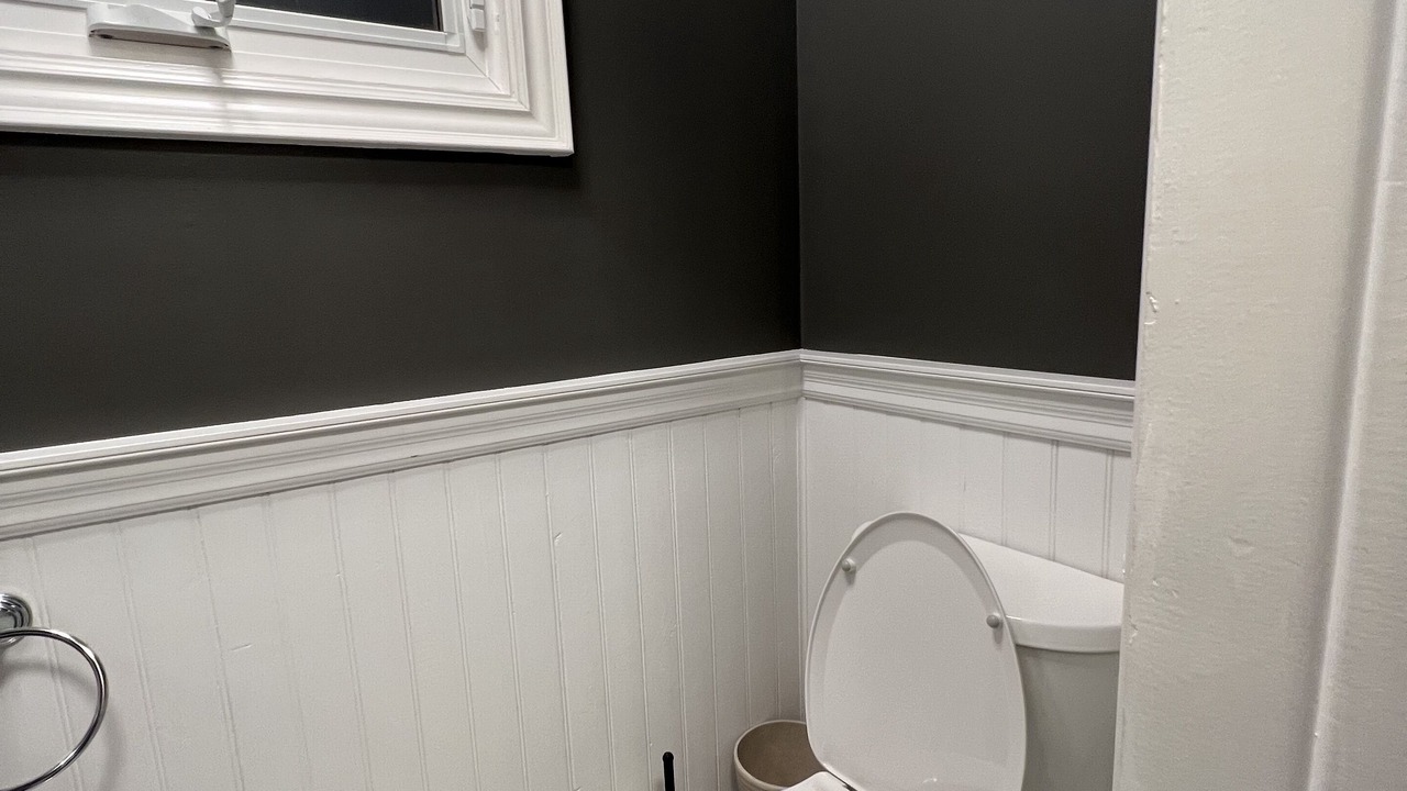 Photo of Bathroom in Clarkson-Lorne Park